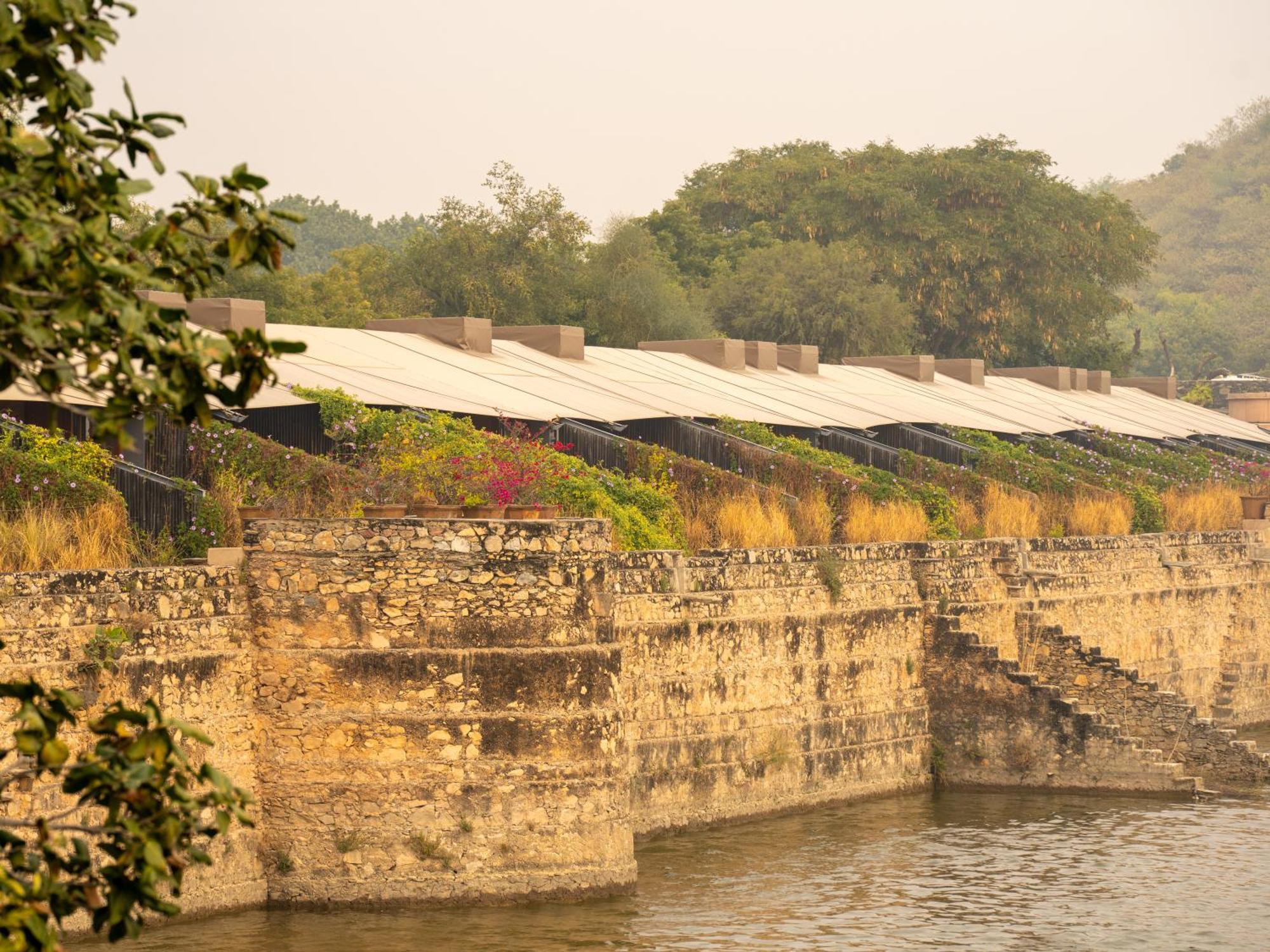 Raas Chhatrasagar, Nimaj, District Pali Exteriör bild